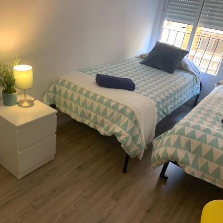 Centro Grupos Malaga Parking Gratis 3アパートメント エクステリア 写真